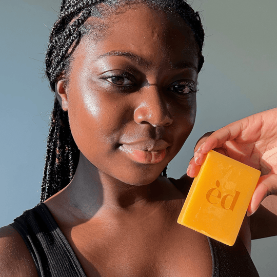 Turmeric Fade &amp; Glow Bar.